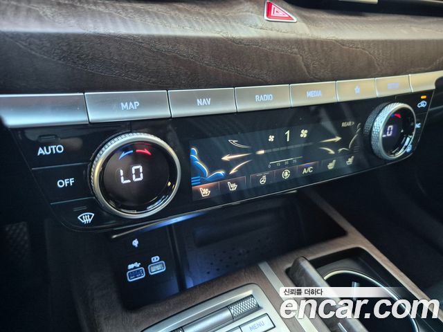 Genesis G80 2021 — photo 11