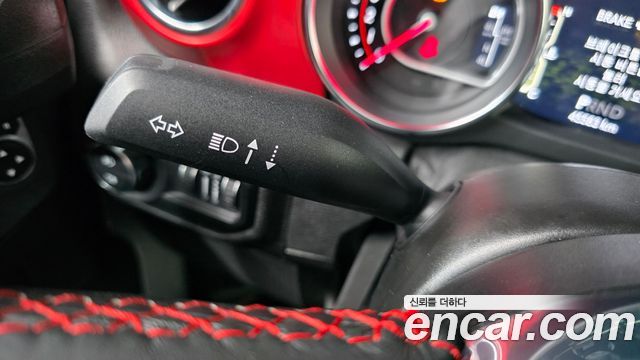 Jeep Wrangler 2021 — photo 31