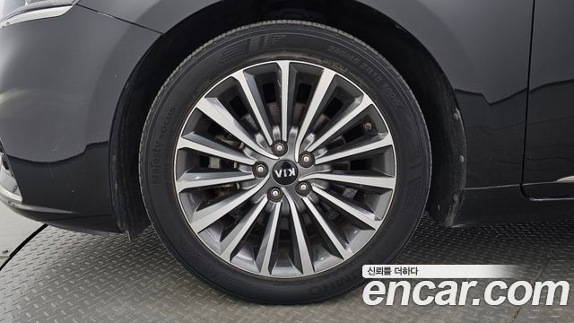 Kia K7 2018 — photo 5