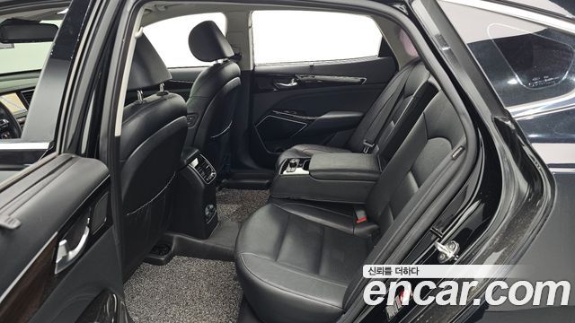 Kia K7 2018 — photo 16