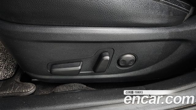 Kia K7 2018 — photo 31
