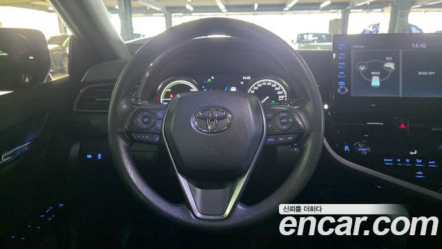 Toyota Camry 2024 — photo 8