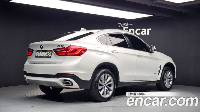 BMW X6 2017 — photo 2