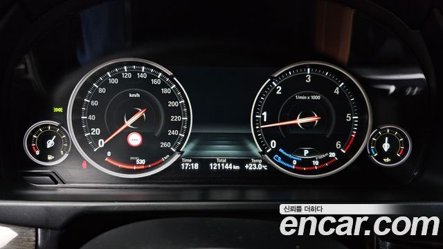 BMW X6 2017 — photo 11