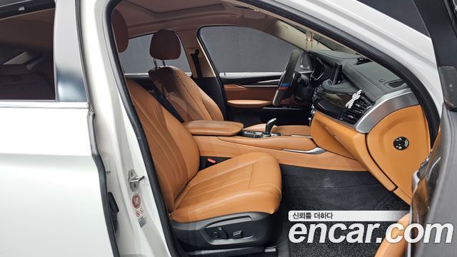BMW X6 2017 — photo 18