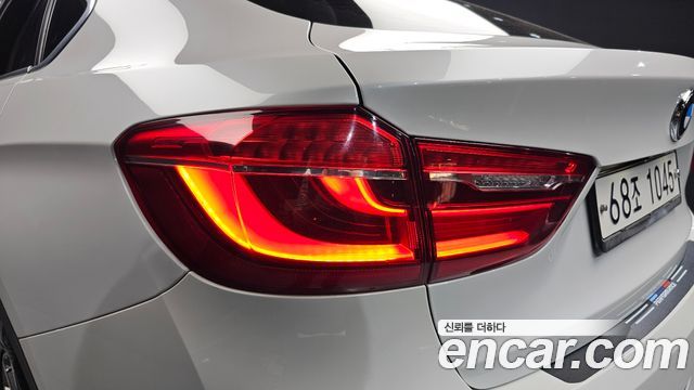 BMW X6 2017 — photo 9