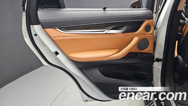 BMW X6 2017 — photo 15