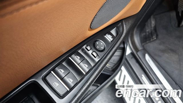 BMW X6 2017 — photo 31