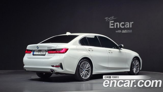 BMW 3-Series 2022 — photo 2