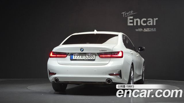 BMW 3-Series 2022 — photo 4