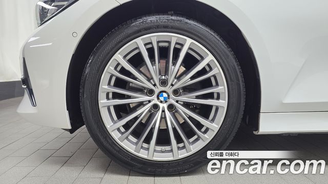 BMW 3-Series 2022 — photo 5
