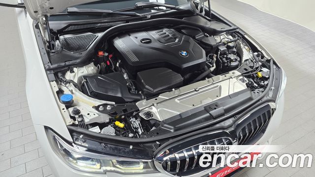 BMW 3-Series 2022 — photo 6