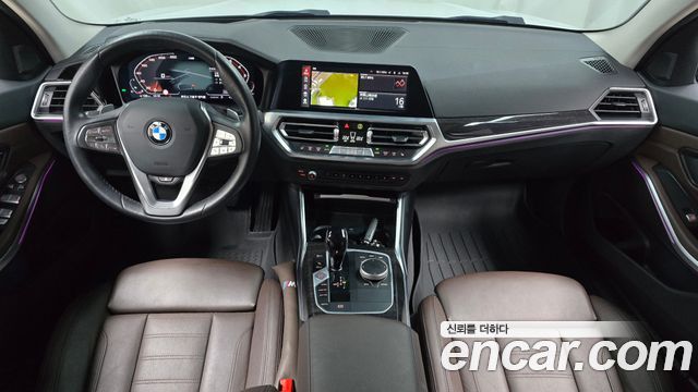 BMW 3-Series 2022 — photo 10