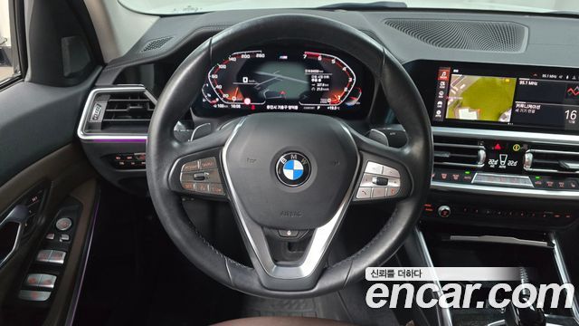 BMW 3-Series 2022 — photo 18