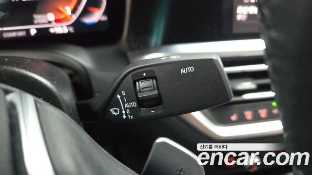 BMW 3-Series 2022 — photo 27