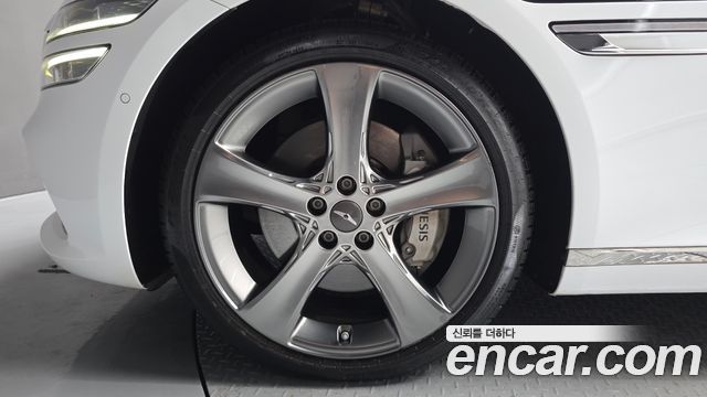 Genesis G80 2023 — photo 5