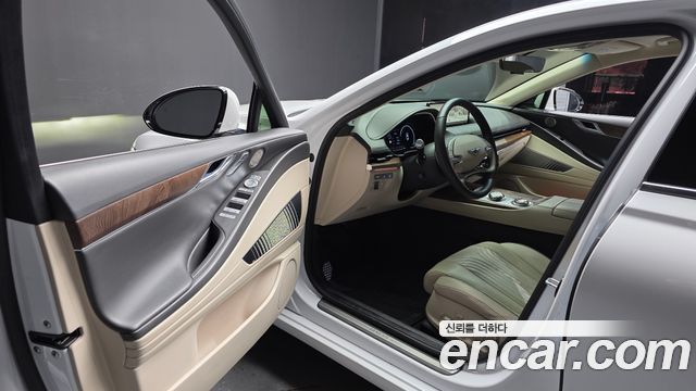 Genesis G80 2023 — photo 13