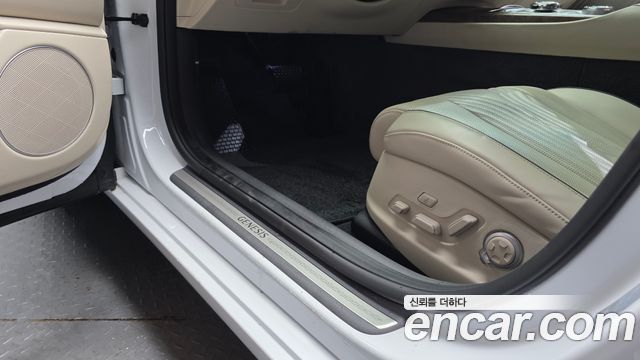 Genesis G80 2023 — photo 19