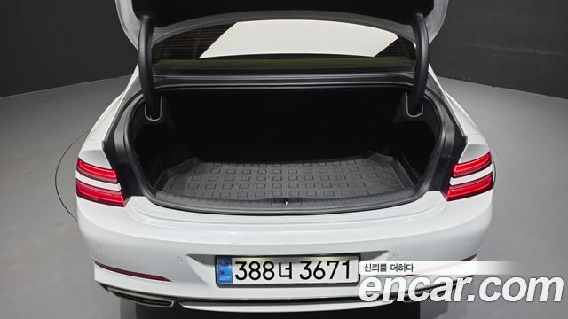 Genesis G80 2023 — photo 24