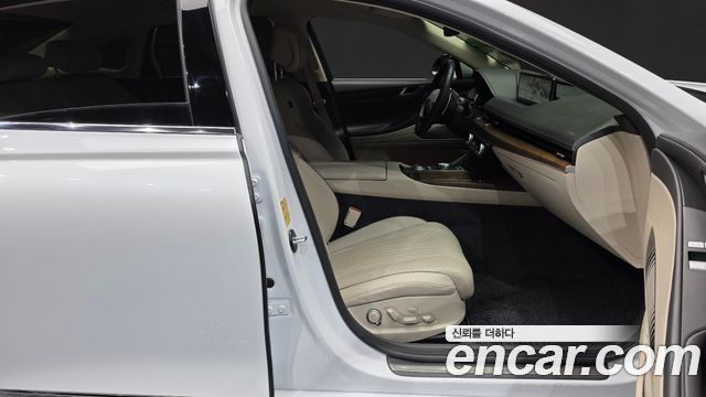 Genesis G80 2023 — photo 16