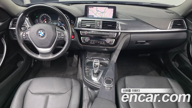 BMW 4-Series 2020 — photo 10