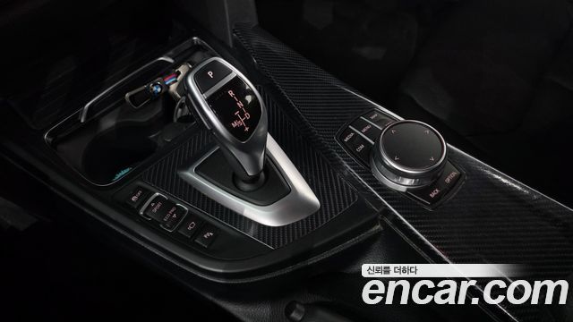 BMW 4-Series 2020 — photo 12