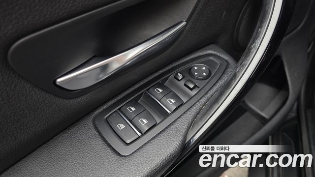 BMW 4-Series 2020 — photo 25