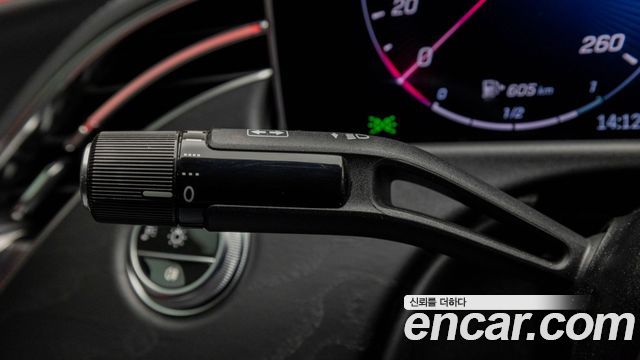 Mercedes-Benz E-Class 2025 — photo 18