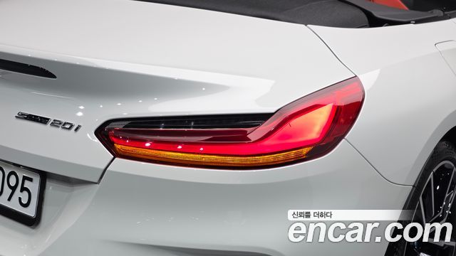 BMW Z4 2025 — photo 9