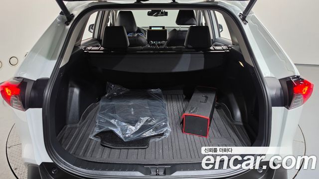 Toyota RAV4 2023 — photo 24