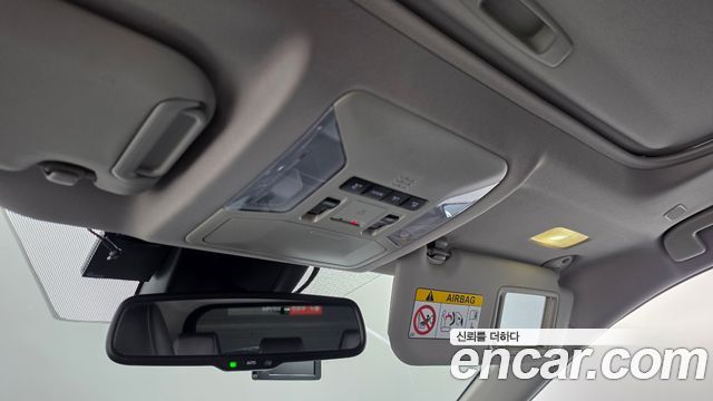 Toyota RAV4 2023 — photo 26