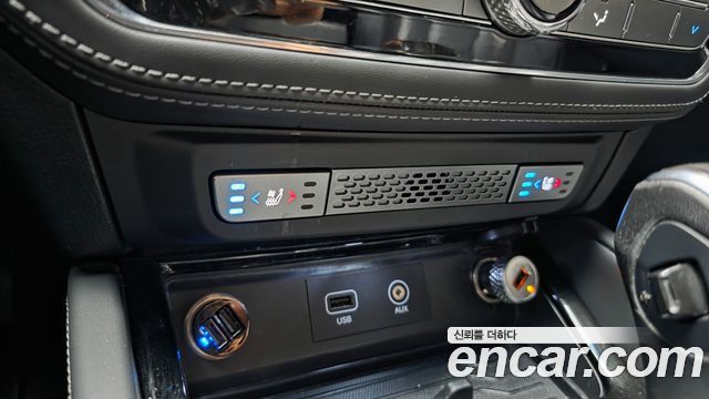 KG Mobility Rexton 2018 — photo 15