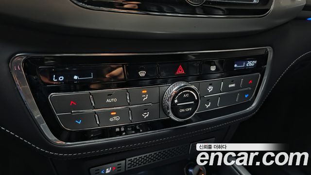 KG Mobility Rexton 2018 — photo 17
