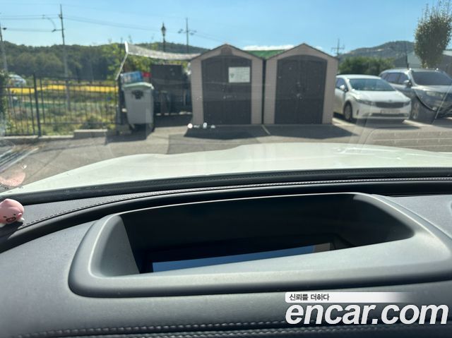 Mercedes-Benz GLC-Class 2024 — photo 8