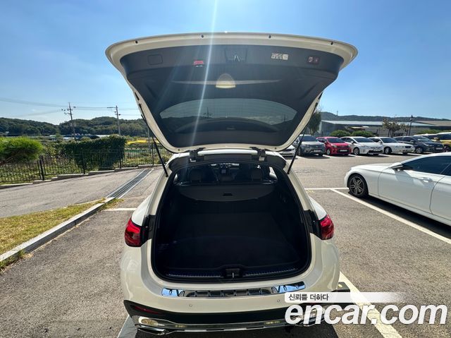 Mercedes-Benz GLC-Class 2024 — photo 13
