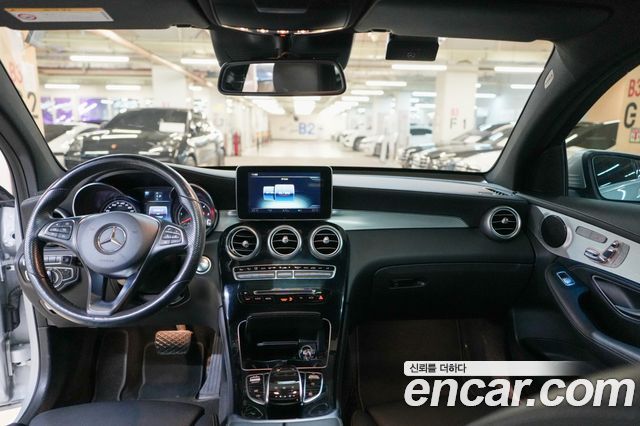 Mercedes-Benz GLC-Class 2017 — photo 12