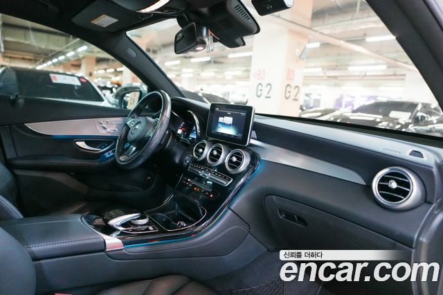 Mercedes-Benz GLC-Class 2017 — photo 18