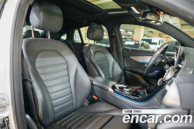Mercedes-Benz GLC-Class 2017 — photo 20