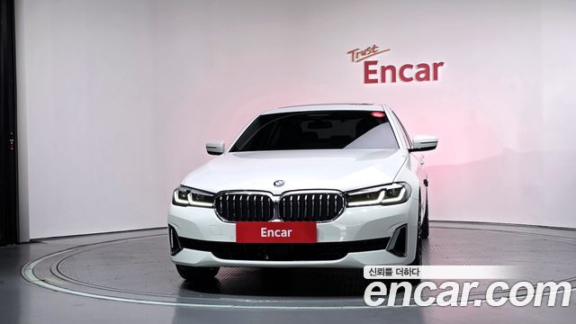 BMW 5-Series 2021 — photo 3
