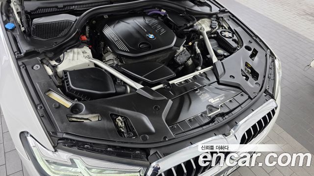 BMW 5-Series 2021 — photo 6