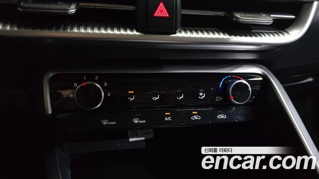 Kia K5 2023 — photo 18