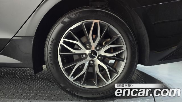 Kia K5 2023 — photo 7