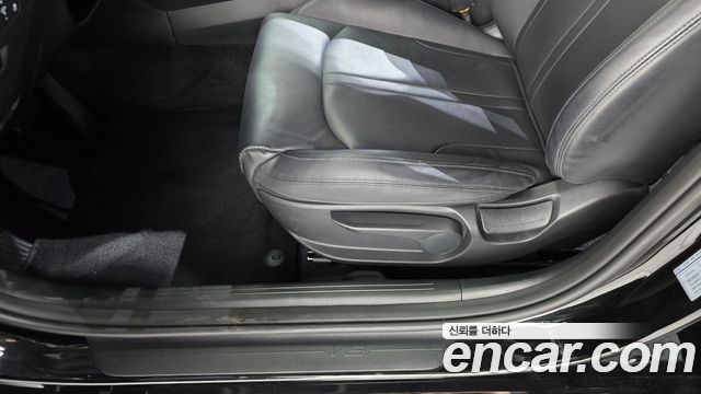 Kia K5 2023 — photo 30