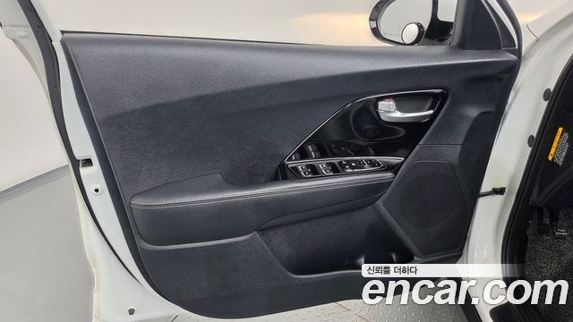 Kia Niro 2019 — photo 14