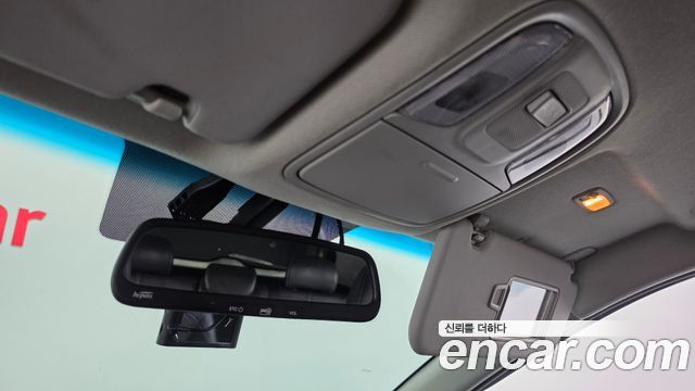 Kia Niro 2019 — photo 27