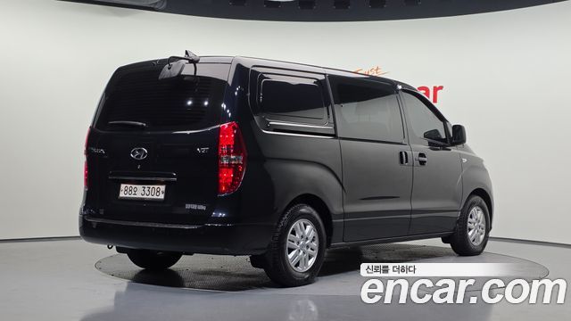 Hyundai Starex 2021 — photo 2