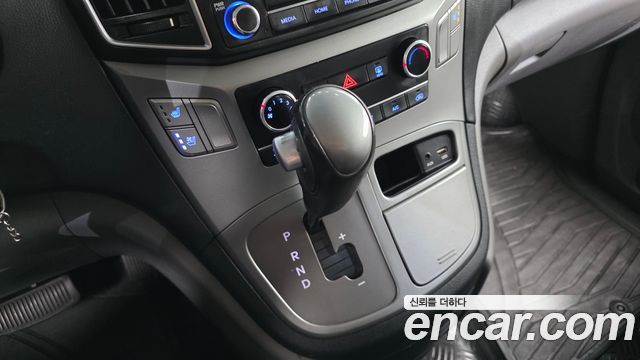 Hyundai Starex 2021 — photo 9