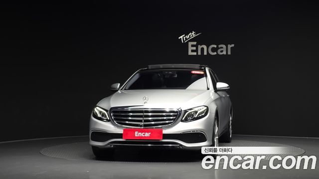 Mercedes-Benz E-Class 2017 — photo 3