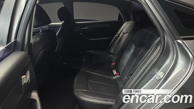 Hyundai Sonata 2018 — photo 12