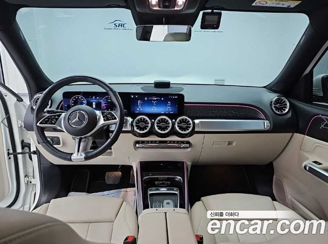 Mercedes-Benz GLB-Class 2024 — photo 7